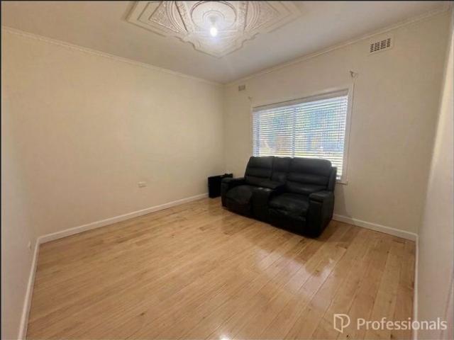 House for rent in Sunshine North, Melbourne