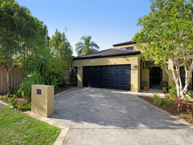 Duplex for rent in Bundall, Gold Coast City
