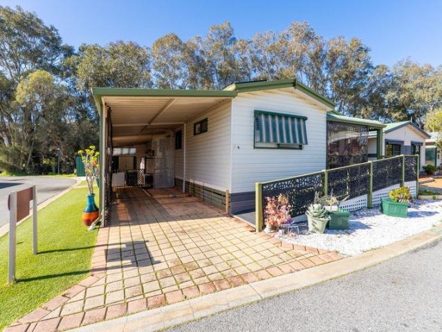 House for sale in Parklands, Western Australia