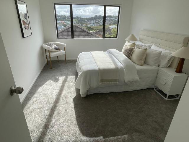 House for rent in Paremoremo, Oroua County