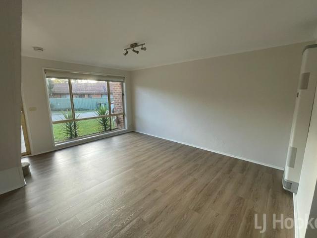 Townhouse for rent in Queanbeyan, New South Wales