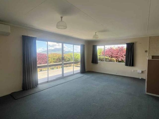 House for rent in Acacia Bay, Waikato