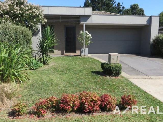 House for rent in Fallingwater Estate, Melbourne