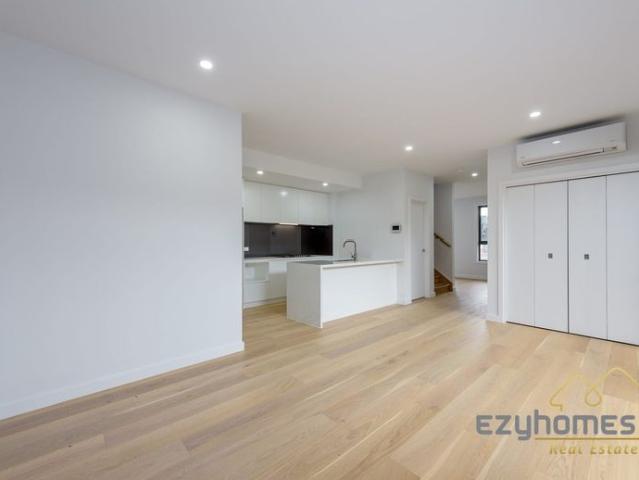 Townhouse for rent in Camerons Creek, Victoria