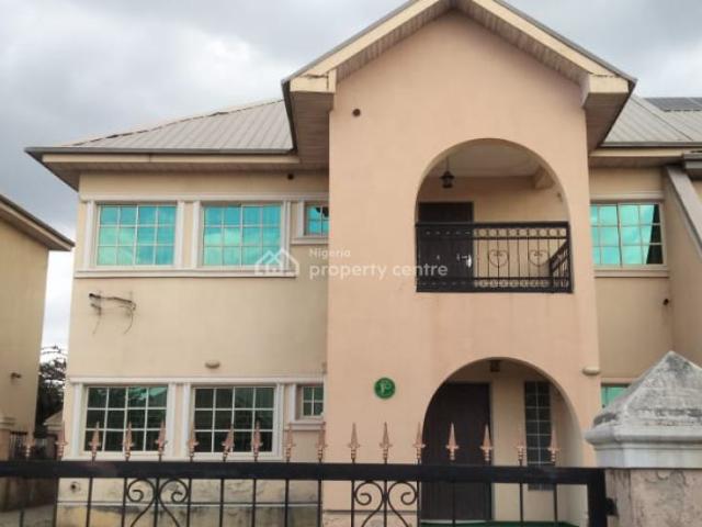 Detached house for rent in Abuja, Sokoto