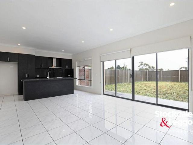 Townhouse for rent in Camerons Creek, Victoria