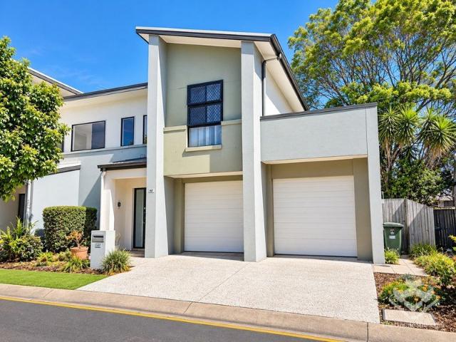 Townhouse for rent in Carindale, Greater Brisbane