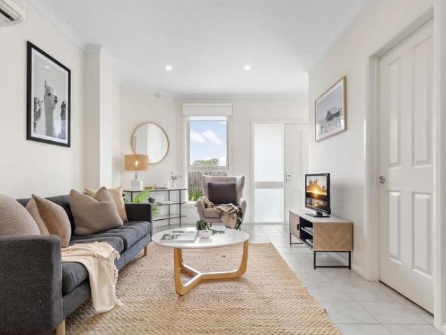 Townhouse for rent in Camerons Creek, Victoria