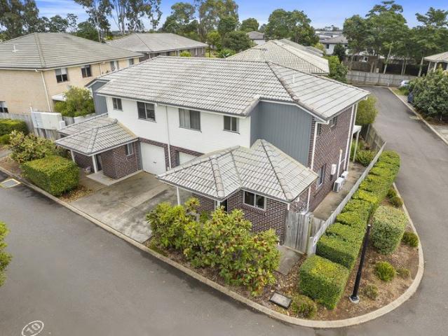 Townhouse for sale in Toombul, Queensland