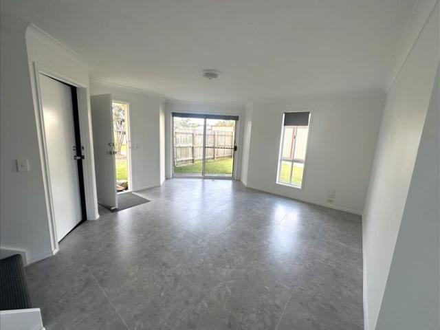 Townhouse for rent in Fernbrook, Queensland