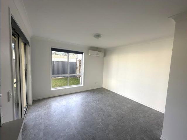 Townhouse for rent in Fernbrook, Queensland