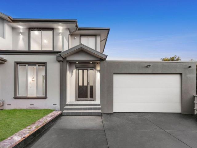 Townhouse for rent in Clayton South, Melbourne