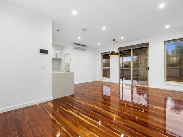 Townhouse for rent in Clayton South, Melbourne