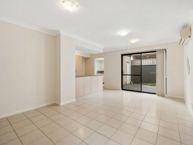 Townhouse for rent in Cannington, City of Canning