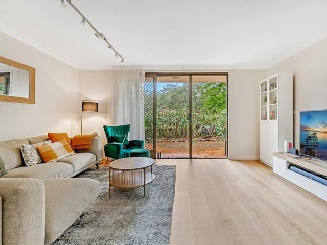 Townhouse for rent in Thornleigh, Sydney