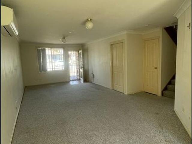 Townhouse for rent in Sydney, New South Wales
