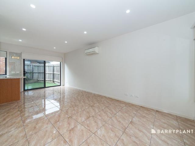 Townhouse for rent in Dallas, Melbourne