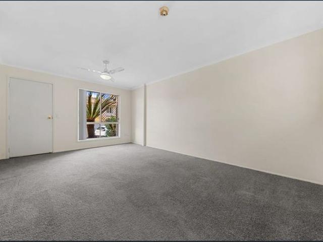 Townhouse for rent in Slacks Creek, Greater Brisbane
