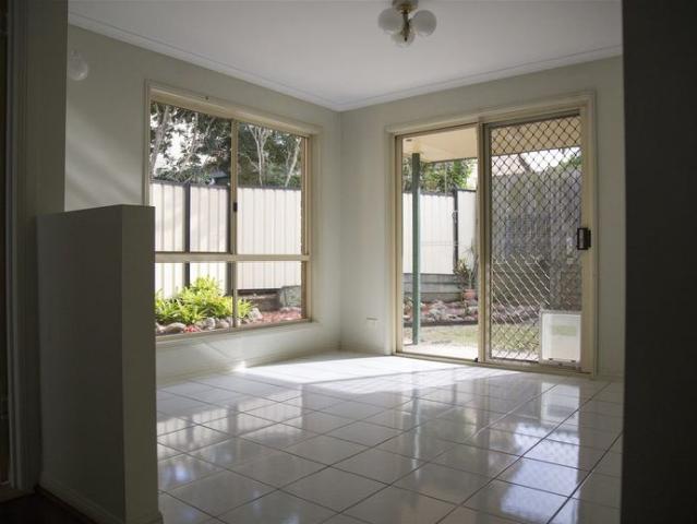 Townhouse for rent in Toombul, Queensland