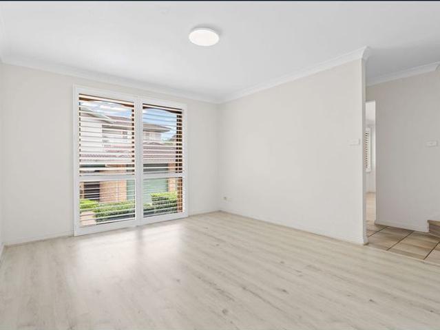Townhouse for rent in Sydney, New South Wales