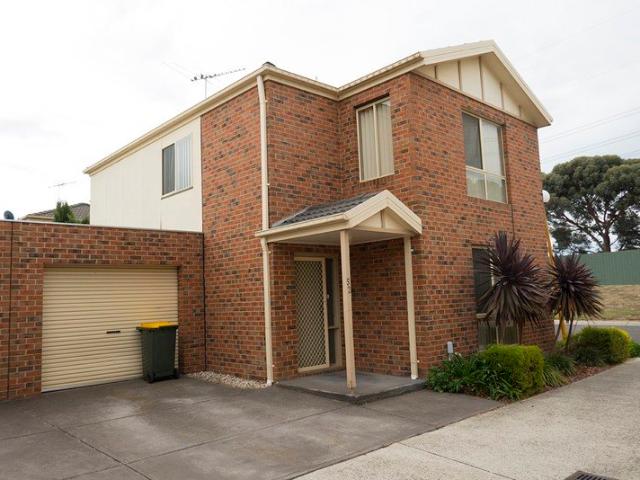 Townhouse for rent in Camerons Creek, Victoria
