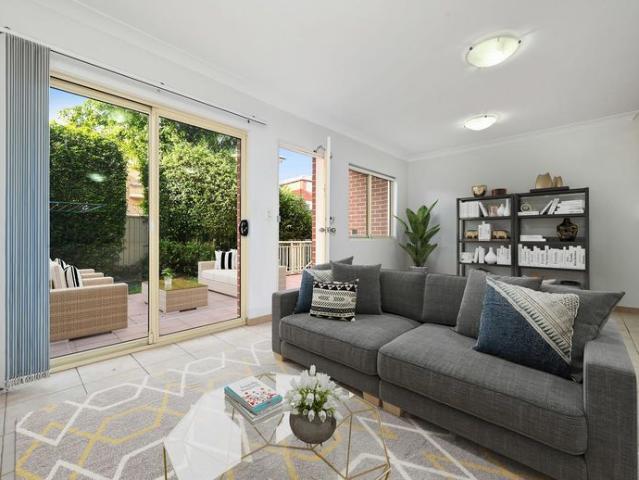 Townhouse for rent in Sydney, New South Wales