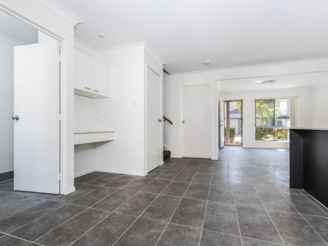 Townhouse for rent in Toombul, Queensland