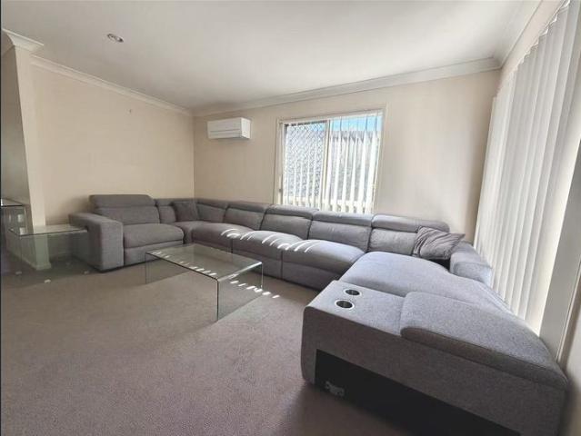 Townhouse for rent in Toombul, Queensland
