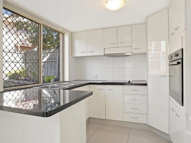 Townhouse for rent in Toombul, Queensland
