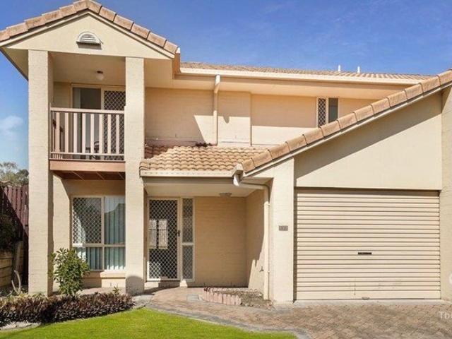 Townhouse for rent in Toombul, Queensland