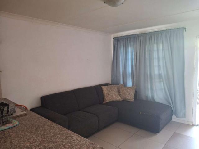House for rent in Goodwood, Western Cape