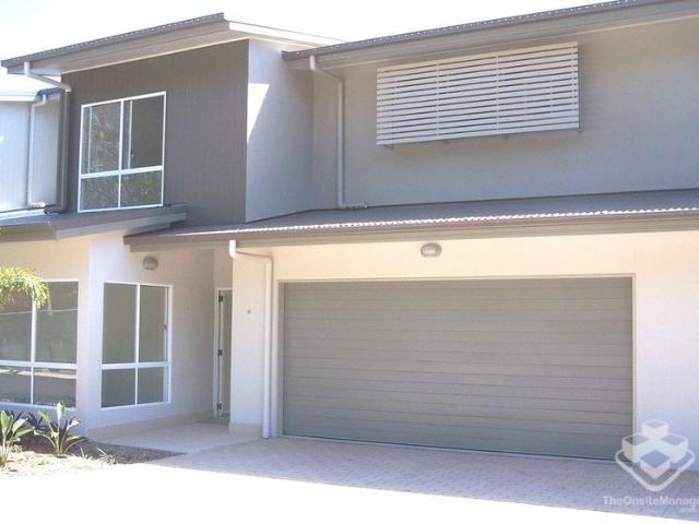 Townhouse for rent in Urangan, Hervey Bay
