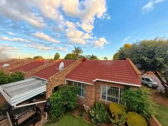 Townhouse for sale in Ekurhuleni, Gauteng