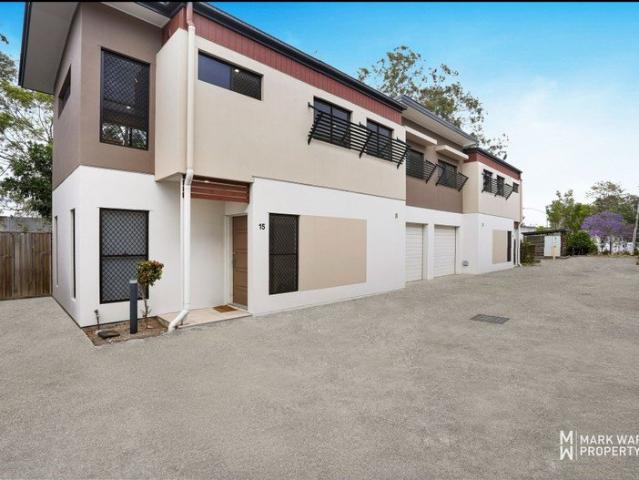 Townhouse for sale in Salisbury, Greater Brisbane