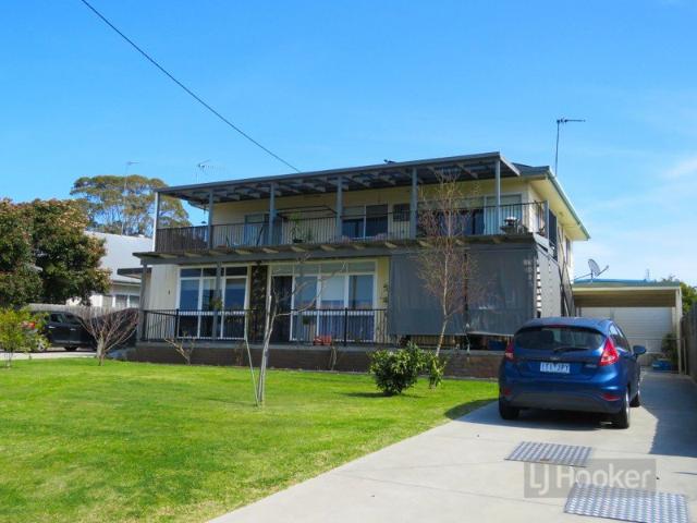 Apartment for rent in Paynesville, Victoria