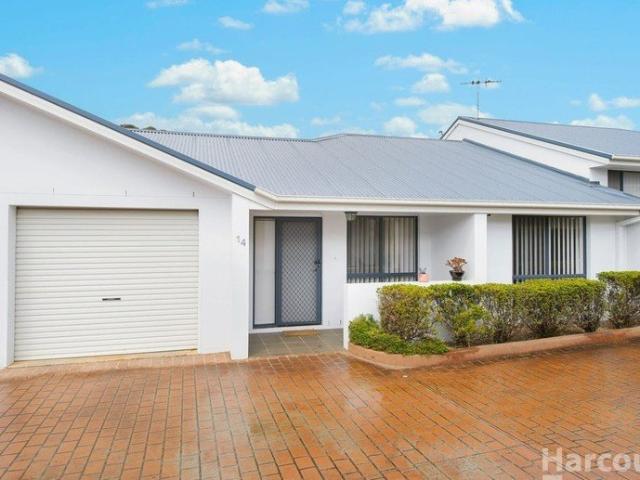 Villa for rent in Port Macquarie, Port Macquarie-Hastings Council