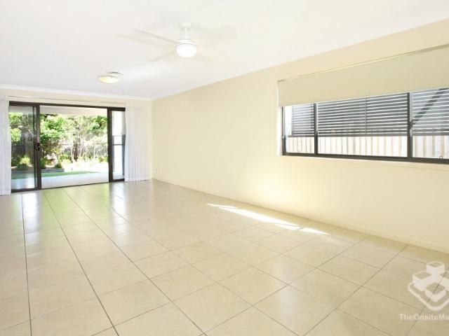 Townhouse for rent in Fernbrook, Queensland