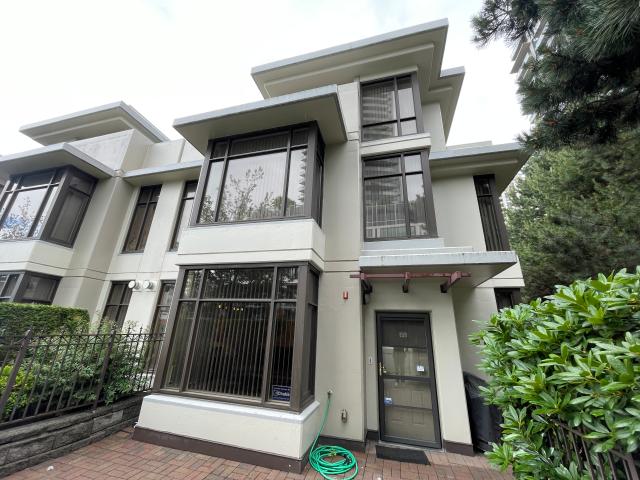Apartment for rent in Burnaby, British Columbia