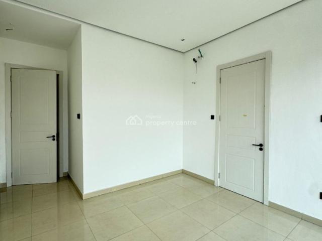 Flat for sale in Eti Osa, Lagos