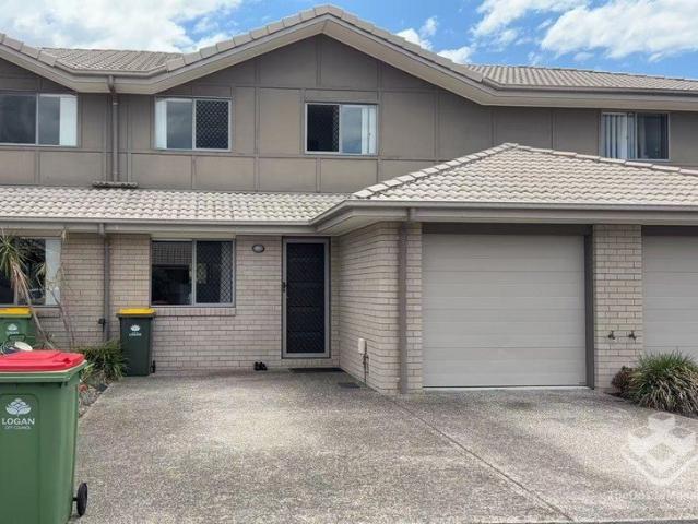 Townhouse for rent in Bethania, Greater Brisbane