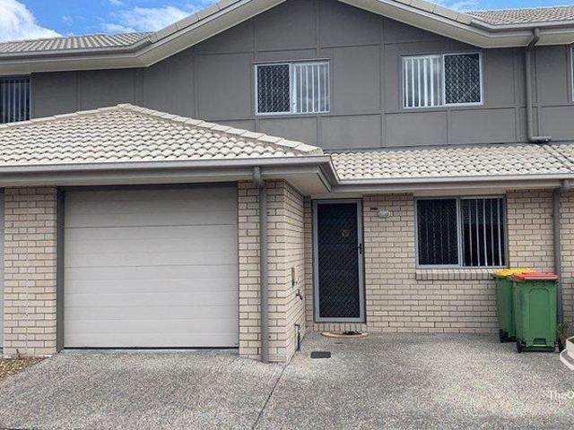 Townhouse for rent in Toombul, Queensland