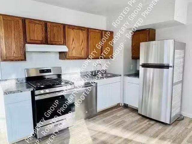 Condo for rent in Troy