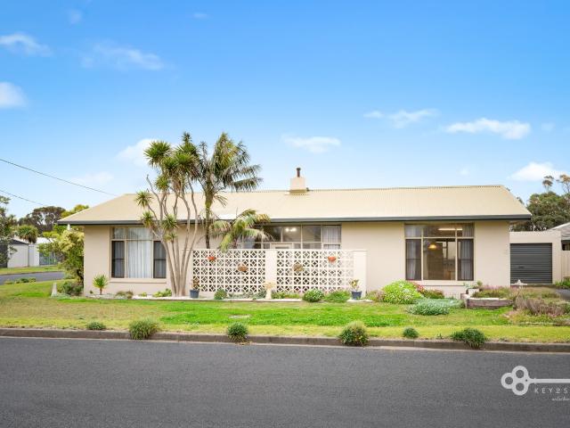 House for sale in Cape Douglas, South Australia
