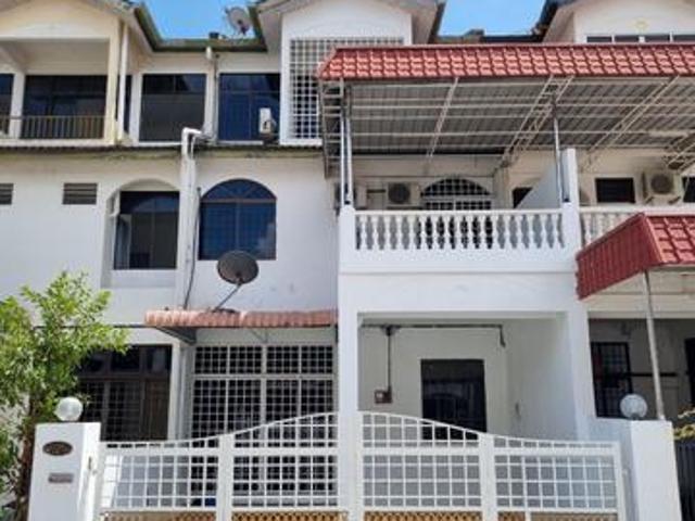 Terraced House for rent in Georgetown, Penang