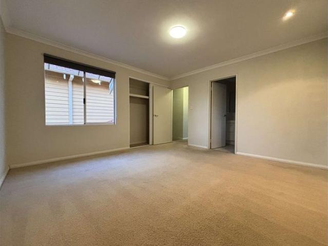 Townhouse for rent in Woodbridge, Western Australia
