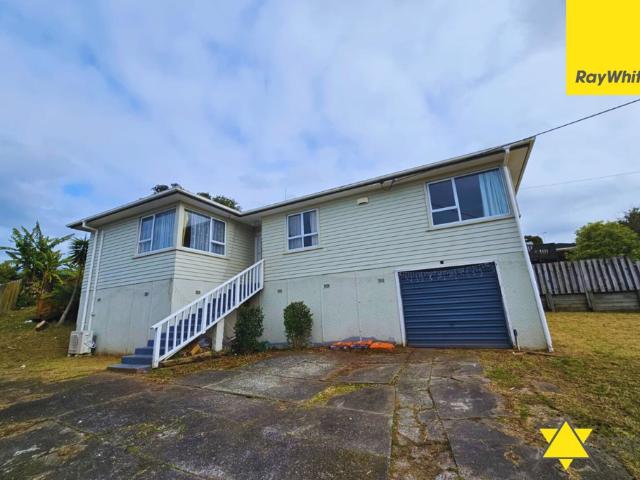 House for rent in Oratia