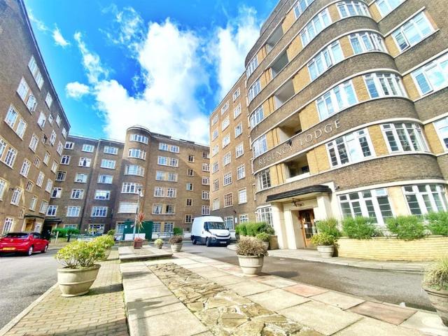 Apartment for rent in Belsize Park, Cat Hill