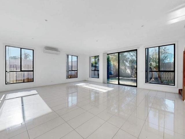 Townhouse for rent in Camerons Creek, Victoria