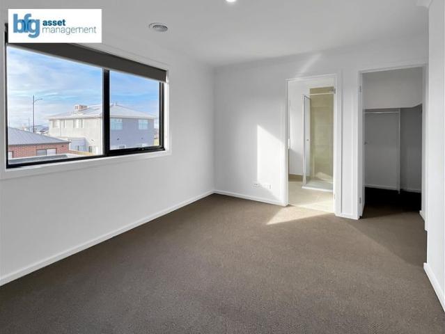 Townhouse for rent in Camerons Creek, Victoria