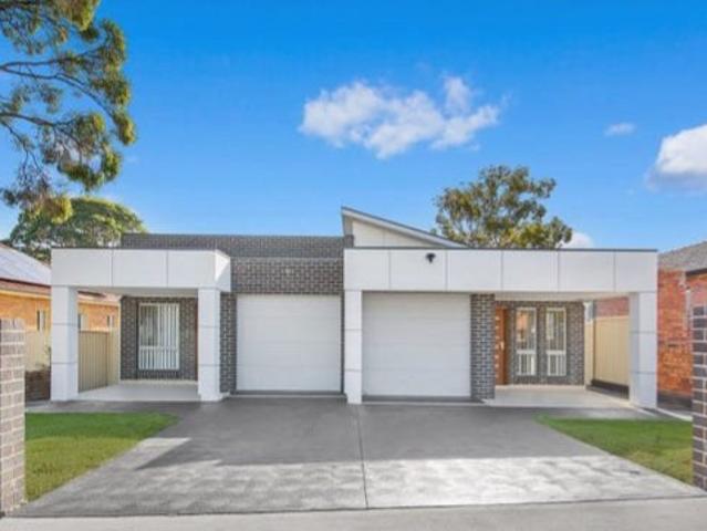 Duplex for rent in Sydney, New South Wales